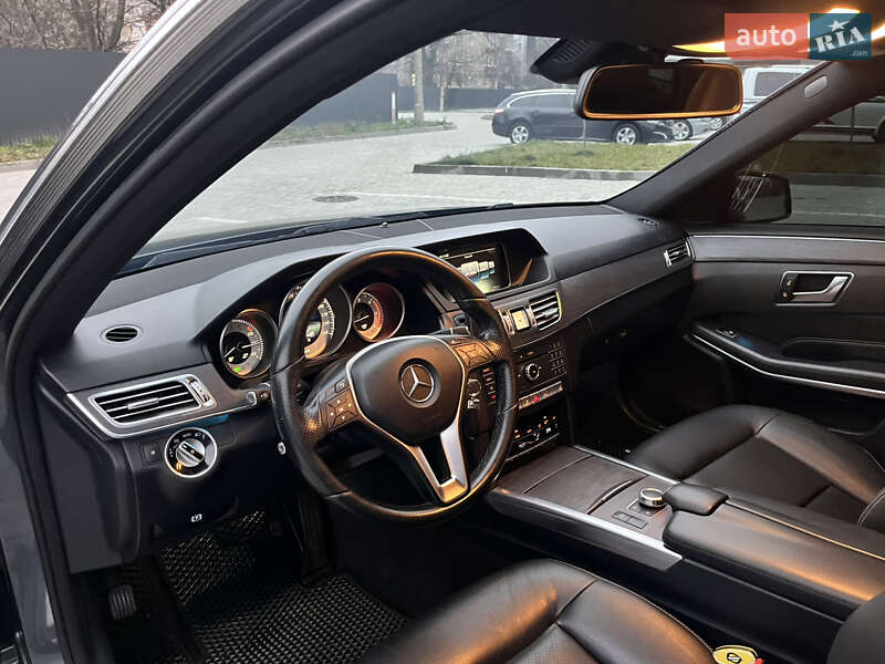 Седан Mercedes-Benz E-Class 2015 в Івано-Франківську