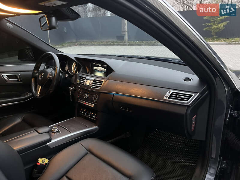 Седан Mercedes-Benz E-Class 2015 в Івано-Франківську