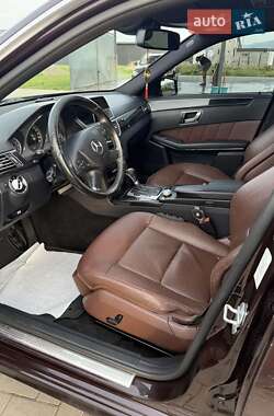 Универсал Mercedes-Benz E-Class 2010 в Хусте
