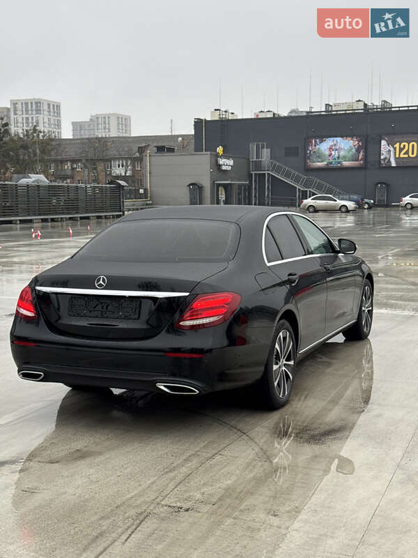 Седан Mercedes-Benz E-Class 2019 в Києві