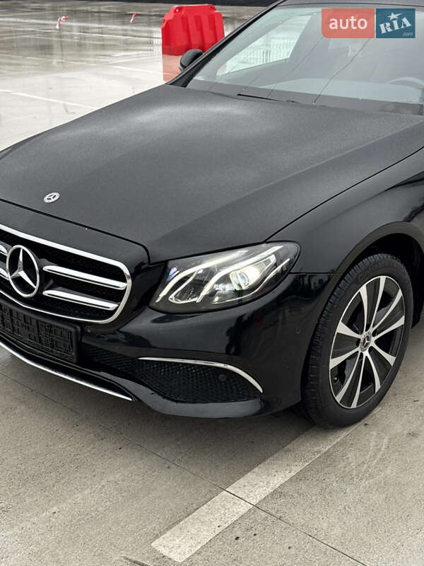 Седан Mercedes-Benz E-Class 2019 в Києві
