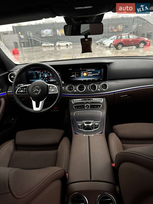 Седан Mercedes-Benz E-Class 2019 в Києві