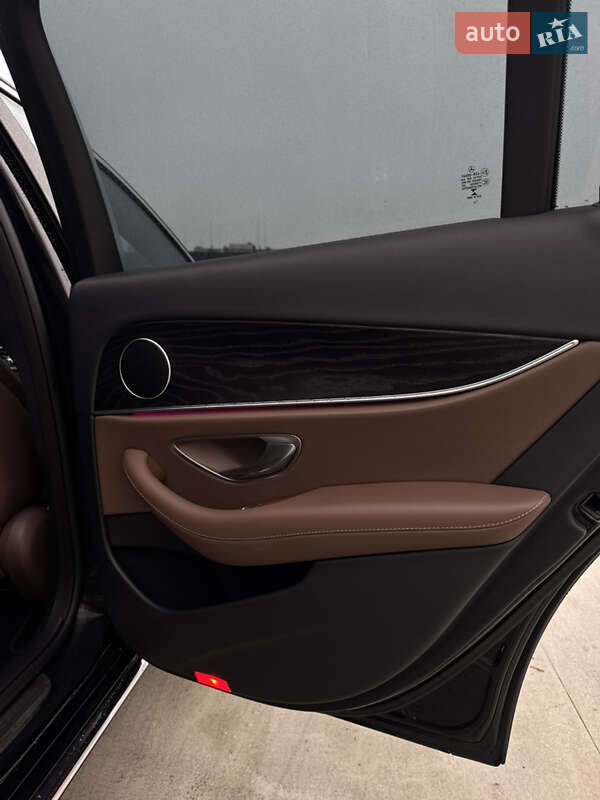 Седан Mercedes-Benz E-Class 2019 в Києві