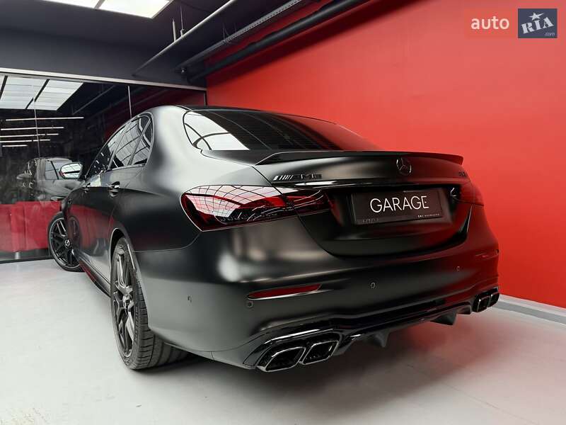 Седан Mercedes-Benz E-Class 2021 в Києві