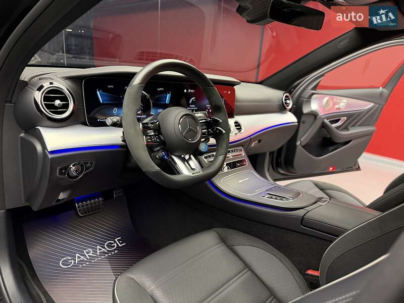 Седан Mercedes-Benz E-Class 2021 в Києві