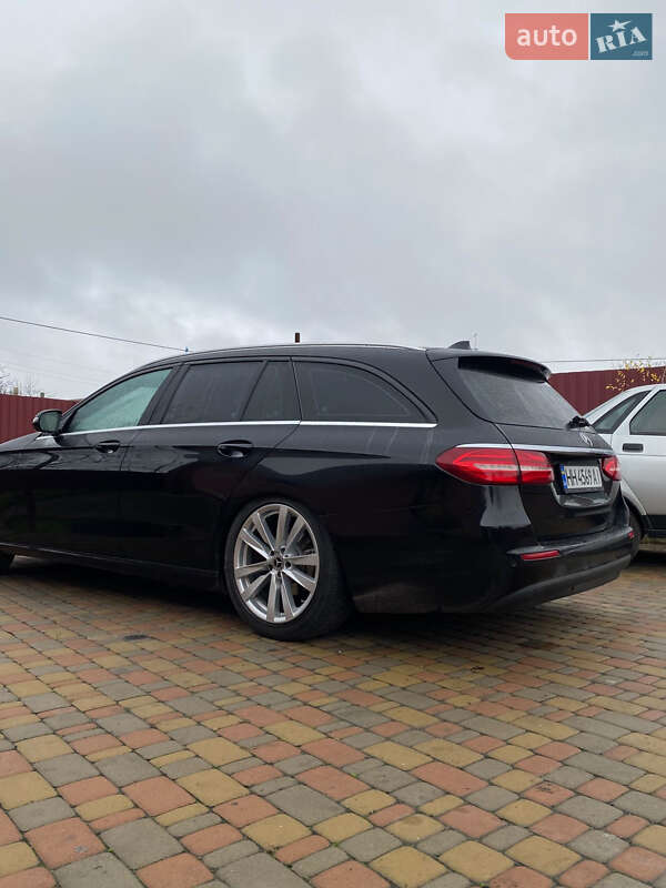 Универсал Mercedes-Benz E-Class 2016 в Киеве