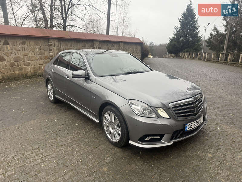 Седан Mercedes-Benz E-Class 2009 в Чернівцях