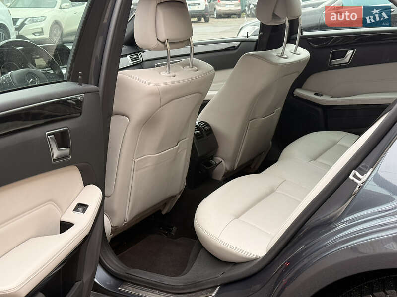 Седан Mercedes-Benz E-Class 2013 в Києві фото 9 Седан Mercedes-Benz E-Class 2013 в Києві