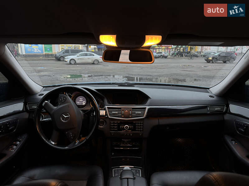 Седан Mercedes-Benz E-Class 2011 в Липовой Долине фото 24 Седан Mercedes-Benz E-Class 2011 в Липовой Долине