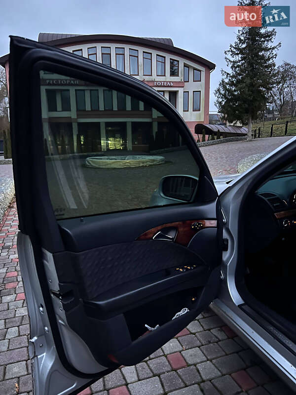 Седан Mercedes-Benz E-Class 2002 в Городенке