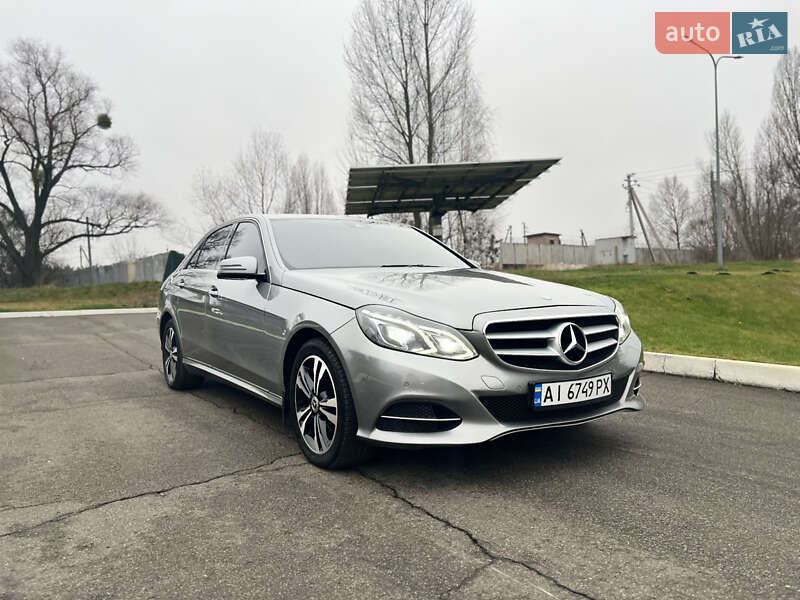Седан Mercedes-Benz E-Class 2014 в Бучі