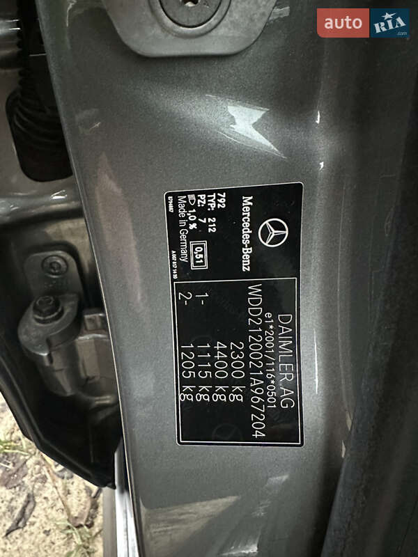 Седан Mercedes-Benz E-Class 2014 в Бучі