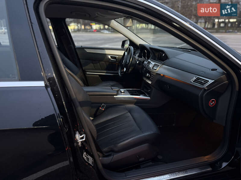 Седан Mercedes-Benz E-Class 2013 в Киеве
