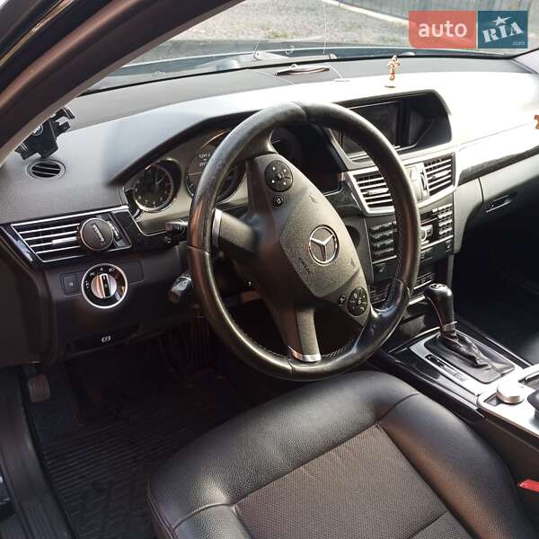 Універсал Mercedes-Benz E-Class 2011 в Добрянському