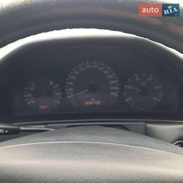 Седан Mercedes-Benz E-Class 2001 в Тульчині