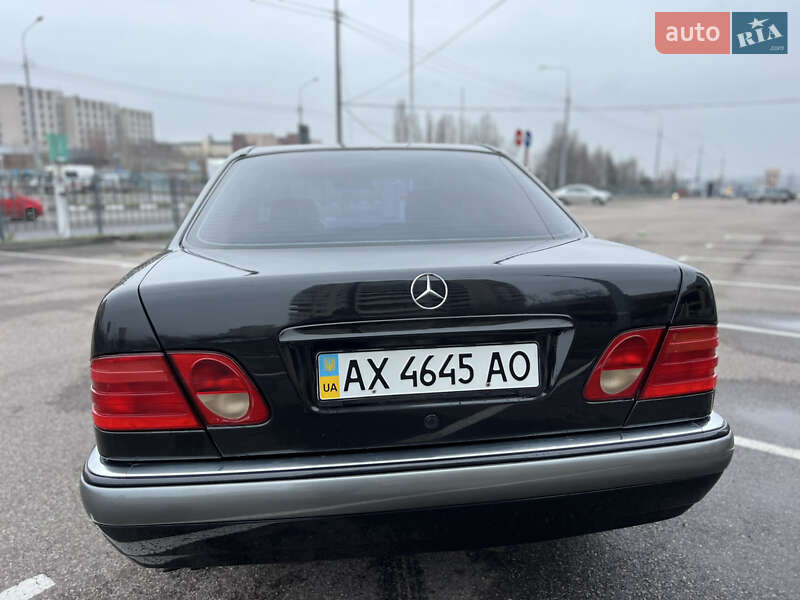Седан Mercedes-Benz E-Class 1998 в Харькове