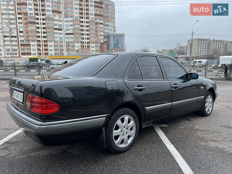 Седан Mercedes-Benz E-Class 1998 в Харькове