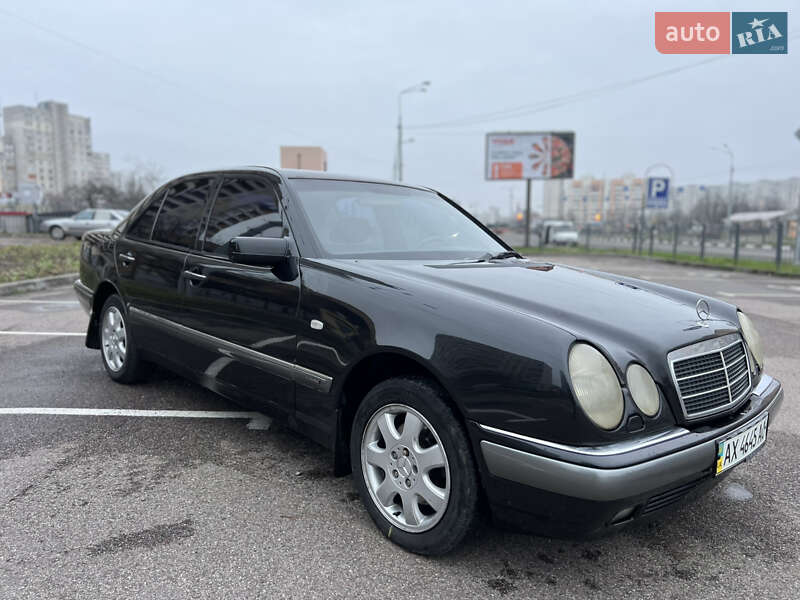 Седан Mercedes-Benz E-Class 1998 в Харькове