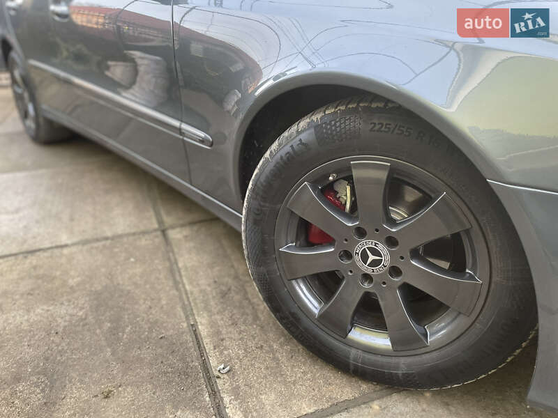 Седан Mercedes-Benz E-Class 2008 в Ужгороді