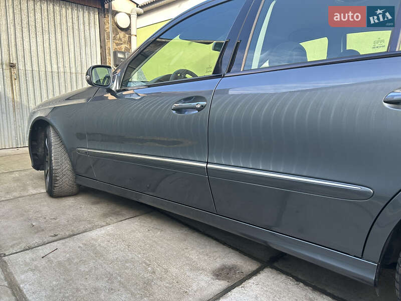 Седан Mercedes-Benz E-Class 2008 в Ужгороді