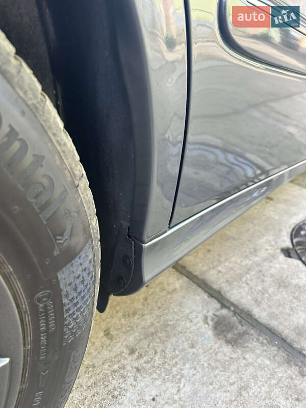 Седан Mercedes-Benz E-Class 2008 в Ужгороді