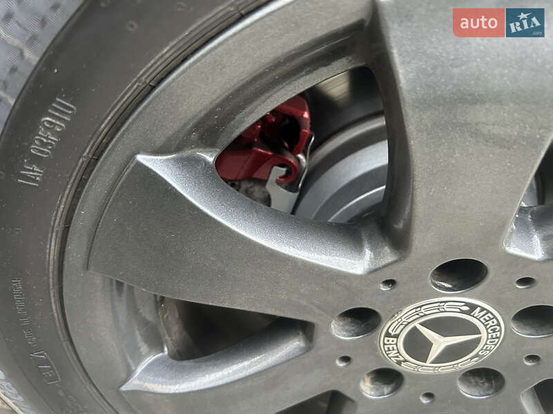 Седан Mercedes-Benz E-Class 2008 в Ужгороді