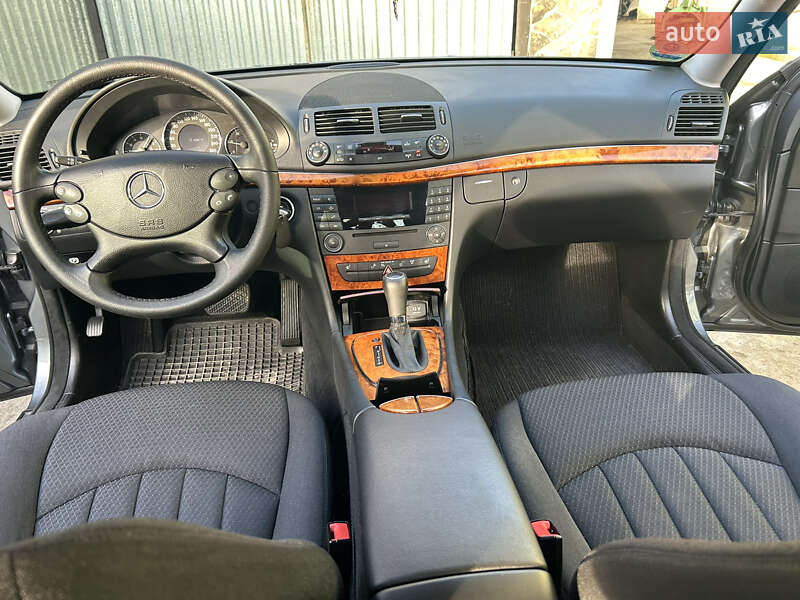 Седан Mercedes-Benz E-Class 2008 в Ужгороді