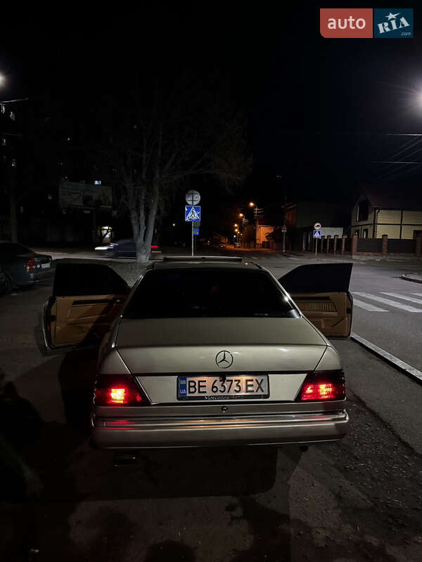 Купе Mercedes-Benz E-Class 1992 в Чернигове фото 8 Купе Mercedes-Benz E-Class 1992 в Чернигове