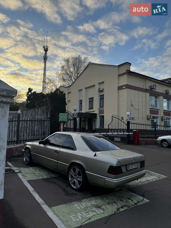 Купе Mercedes-Benz E-Class 1992 в Чернигове фото 10 Купе Mercedes-Benz E-Class 1992 в Чернигове