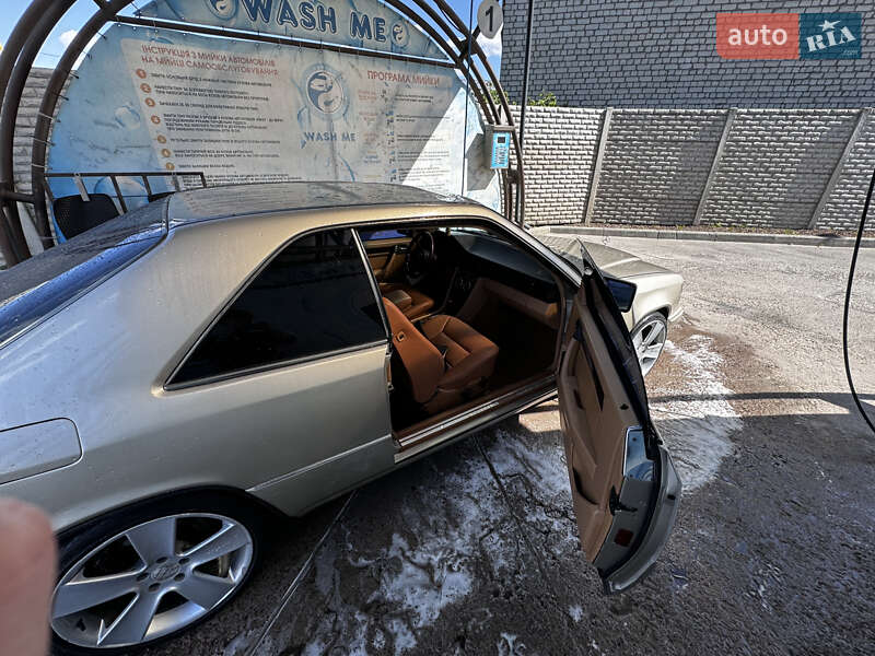 Купе Mercedes-Benz E-Class 1992 в Чернигове фото 6 Купе Mercedes-Benz E-Class 1992 в Чернигове