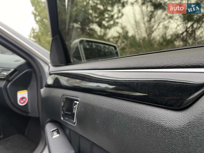 Седан Mercedes-Benz E-Class 2011 в Киеве фото 12 Седан Mercedes-Benz E-Class 2011 в Киеве
