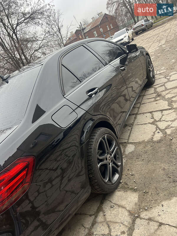 Седан Mercedes-Benz E-Class 2015 в Харькове фото 3 Седан Mercedes-Benz E-Class 2015 в Харькове