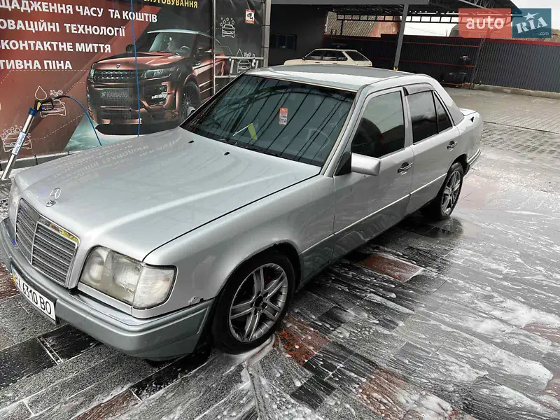 Mercedes-Benz E-Class 1994