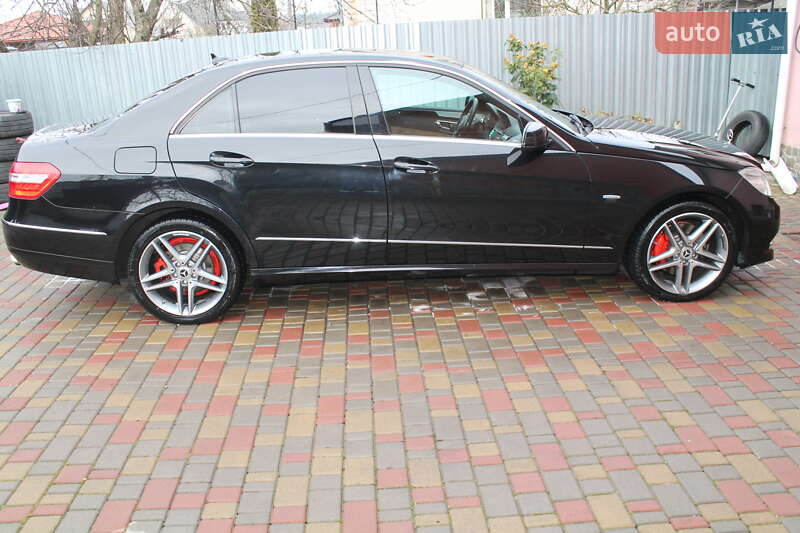 Седан Mercedes-Benz E-Class 2010 в Киверцах фото 3 Седан Mercedes-Benz E-Class 2010 в Киверцах