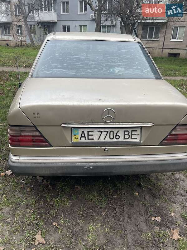Седан Mercedes-Benz E-Class 1988 в Кропивницькому фото 3 Седан Mercedes-Benz E-Class 1988 в Кропивницькому