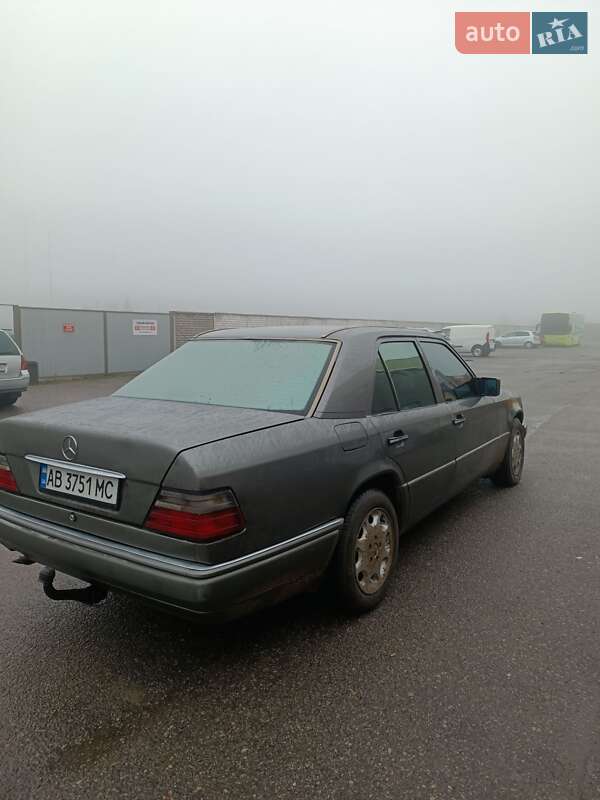 Седан Mercedes-Benz E-Class 1993 в Виннице фото 6 Седан Mercedes-Benz E-Class 1993 в Виннице