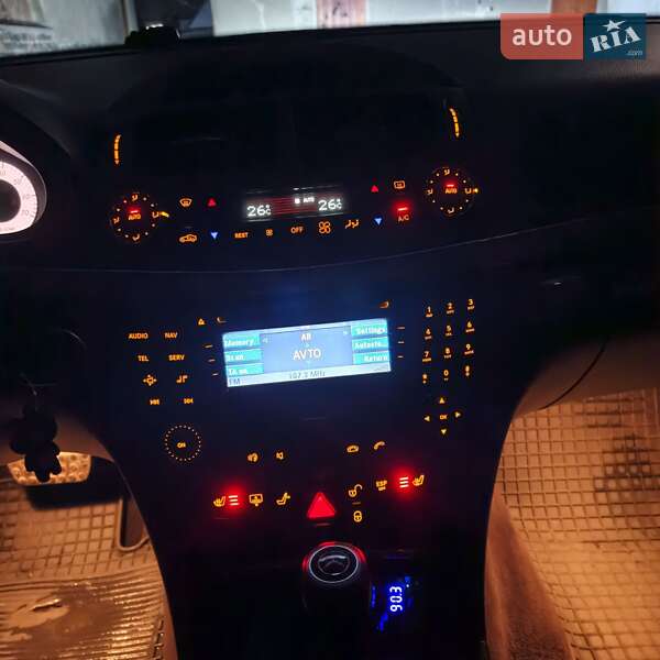 Седан Mercedes-Benz E-Class 2005 в Житомирі