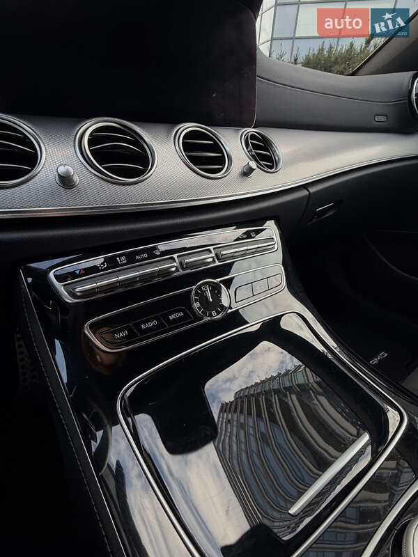Седан Mercedes-Benz E-Class 2019 в Києві фото 17 Седан Mercedes-Benz E-Class 2019 в Києві