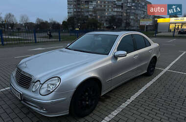 Седан Mercedes-Benz E-Class 2004 в Запорожье