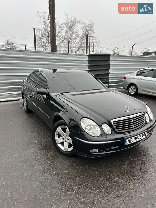 Mercedes-Benz E-Class 2004 Mercedes-Benz E-Class 2004
