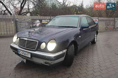 Седан Mercedes-Benz E-Class 1997 в Львові