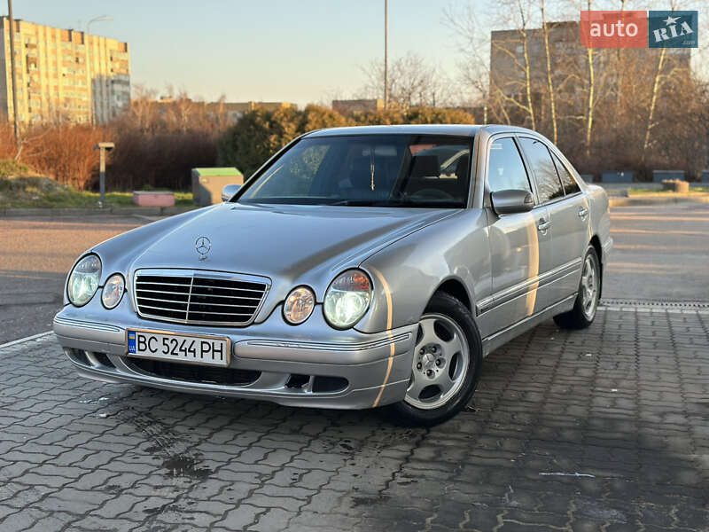 Mercedes-Benz E-Class 2000 Mercedes-Benz E-Class 2000