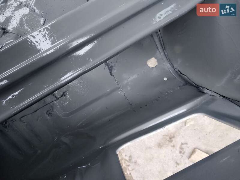 Седан Mercedes-Benz E-Class 1996 в Львові