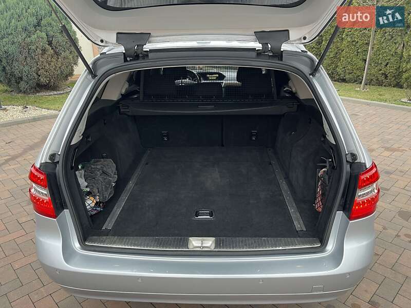 Универсал Mercedes-Benz E-Class 2012 в Ивано-Франковске