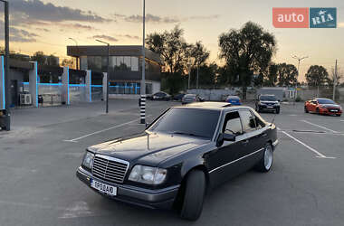 Седан Mercedes-Benz E-Class 1994 в Дніпрі