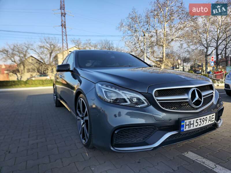 Mercedes-Benz E-Class 2015