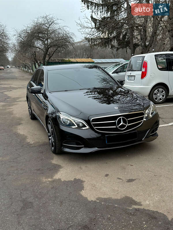 Седан Mercedes-Benz E-Class 2013 в Вінниці