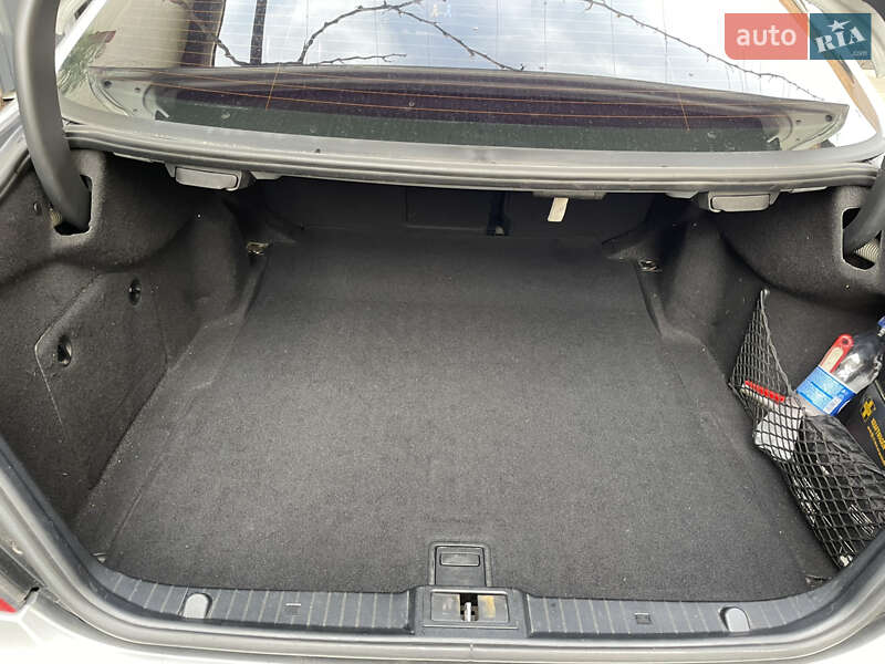 Седан Mercedes-Benz E-Class 2008 в Іршаві