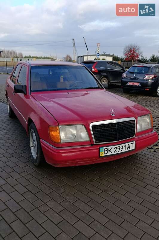 Mercedes-Benz E-Class 1995