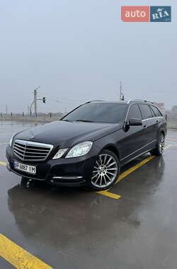Универсал Mercedes-Benz E-Class 2012 в Тернополе
